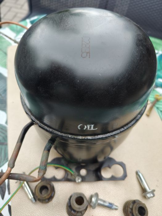 Agregat sprężarka chłodziarka od lodówki firmy Samsung z zaworem Tanio