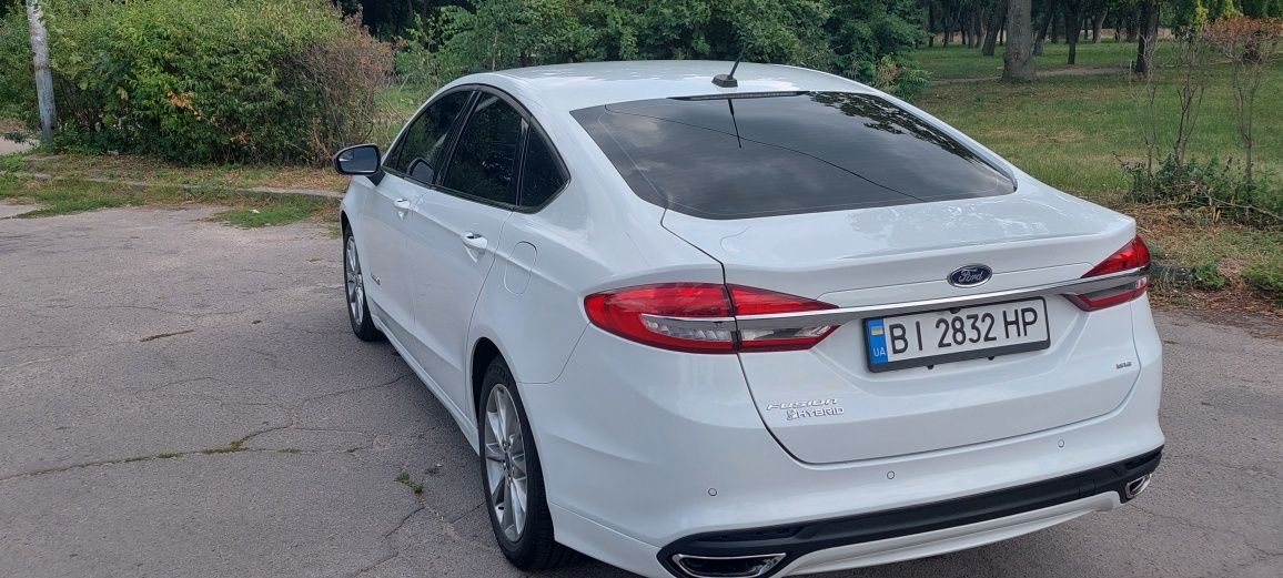 Продам ford fusion гібрид