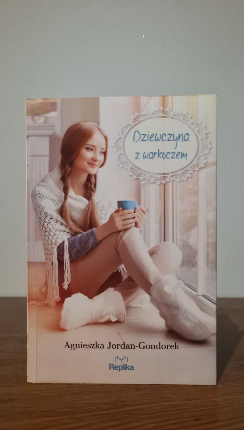 Dziewczyna z warkoczem - Agnieszka Jordan-Gondorek