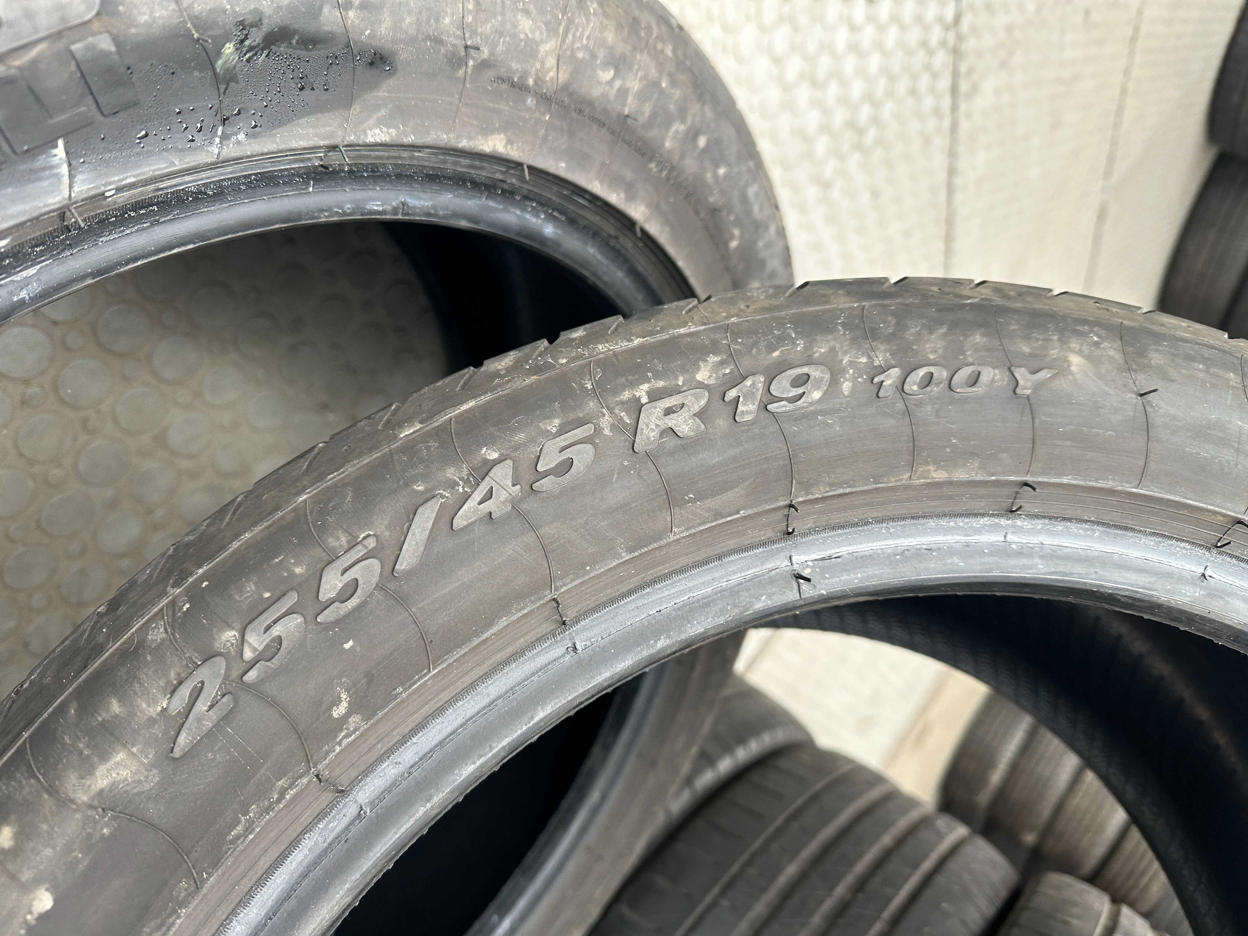 255-45 R19 100Y Pirelli Pzero 2шт