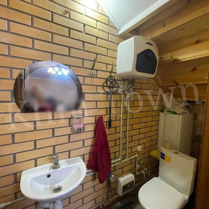 Продається приміщення в центрі міста (біля міськрайонного суду)