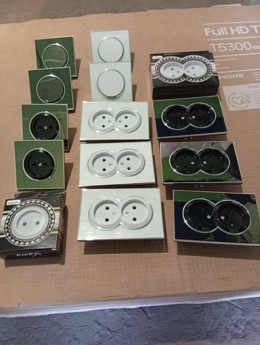 Электро товары. Розетки, выключатели