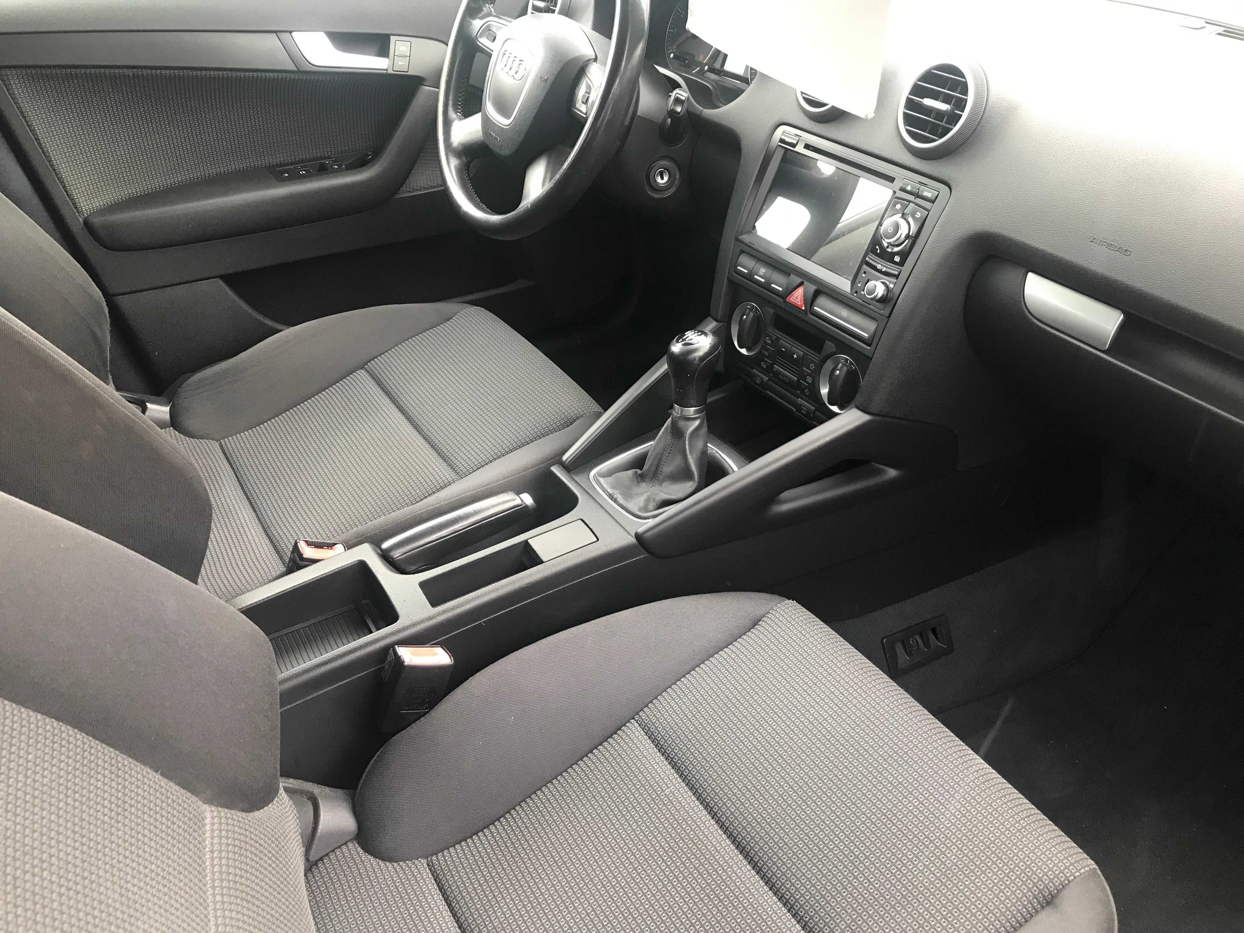 Audi A3 Sportback 1.6 MPI benzyna 102 KM 5-drzwi Auto Premium Zamiana