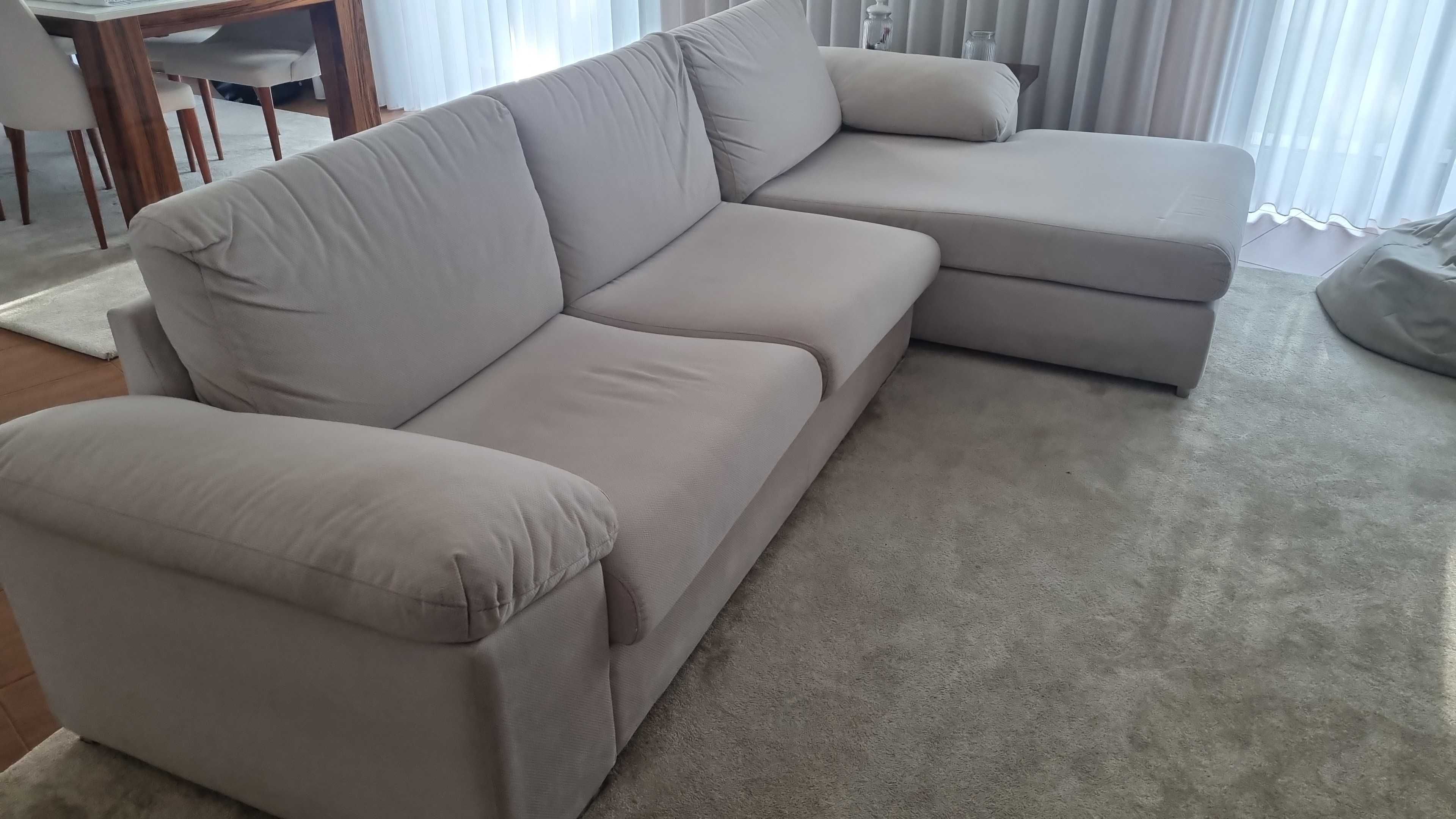 Sofá 2 lugares mais chaise