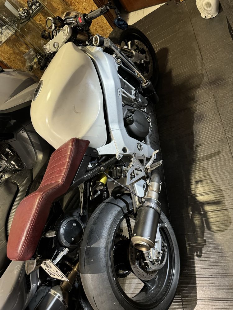 Ninja ZX-7R Cafe Racer