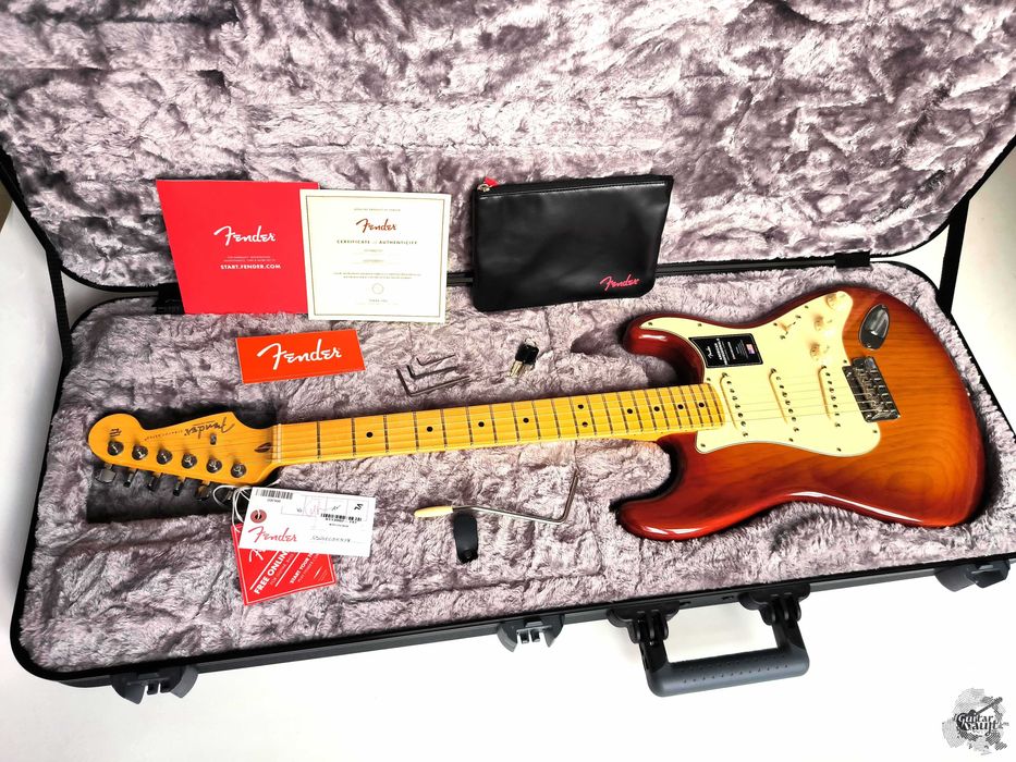 Fender® American Professional II Strat Roasted Pine '2021 Sienna SB