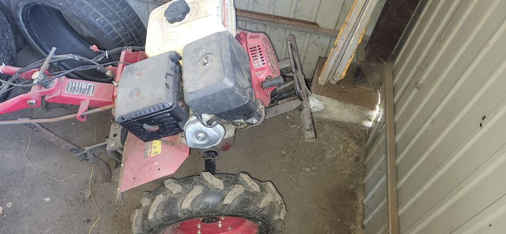 Продам мотоблок 13 к.сил