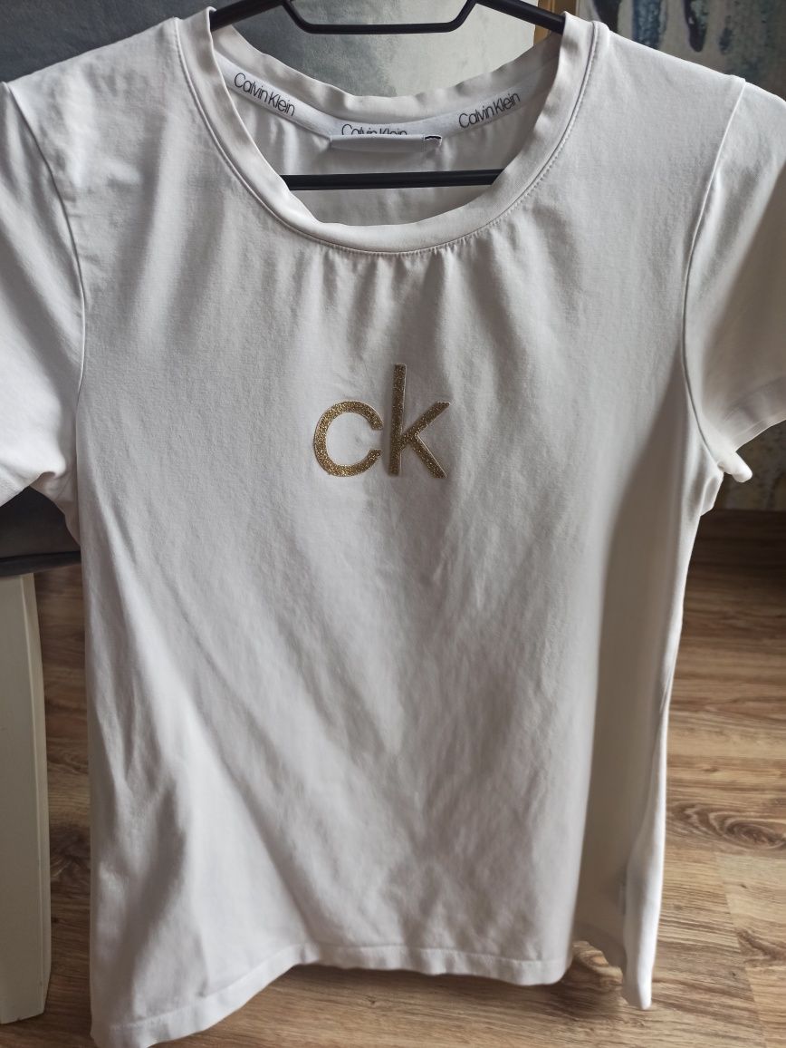 T-Shirt Calvin Klein S