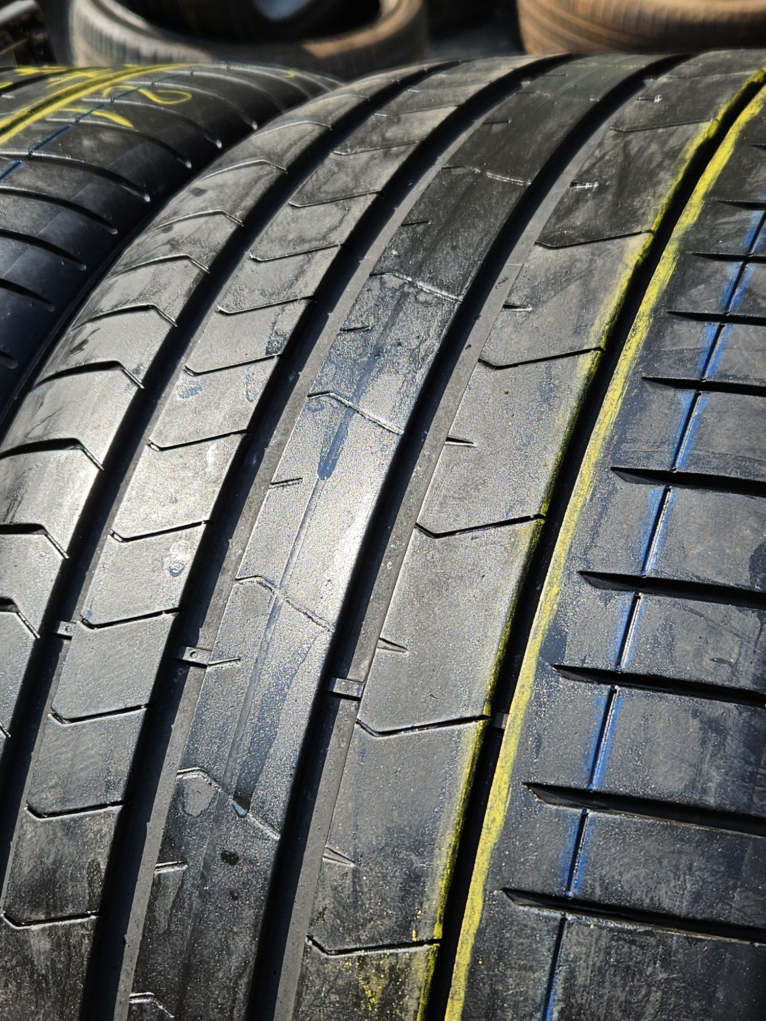 Шины БУ 315 35 / 275 40 R 21 Pirelli p zero pz4* runflat лето комплект
