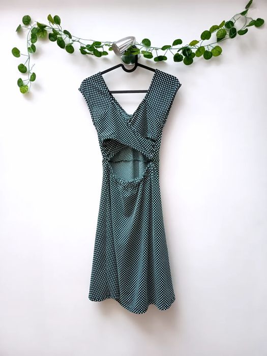 Vestido Turquesa às Bolinhas