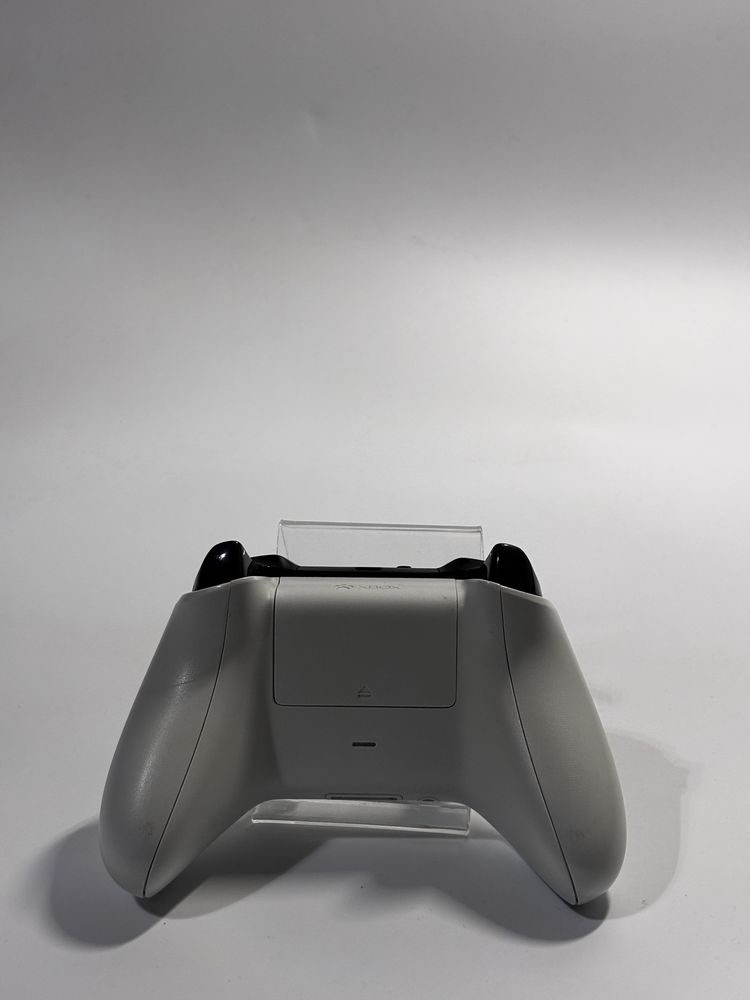 Продам xbox one s