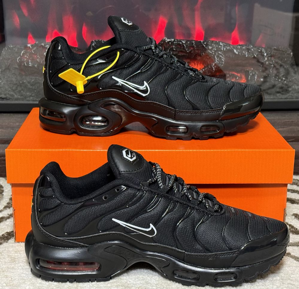 Кросівки  чорні Nike Air Mac TN Plus Black White