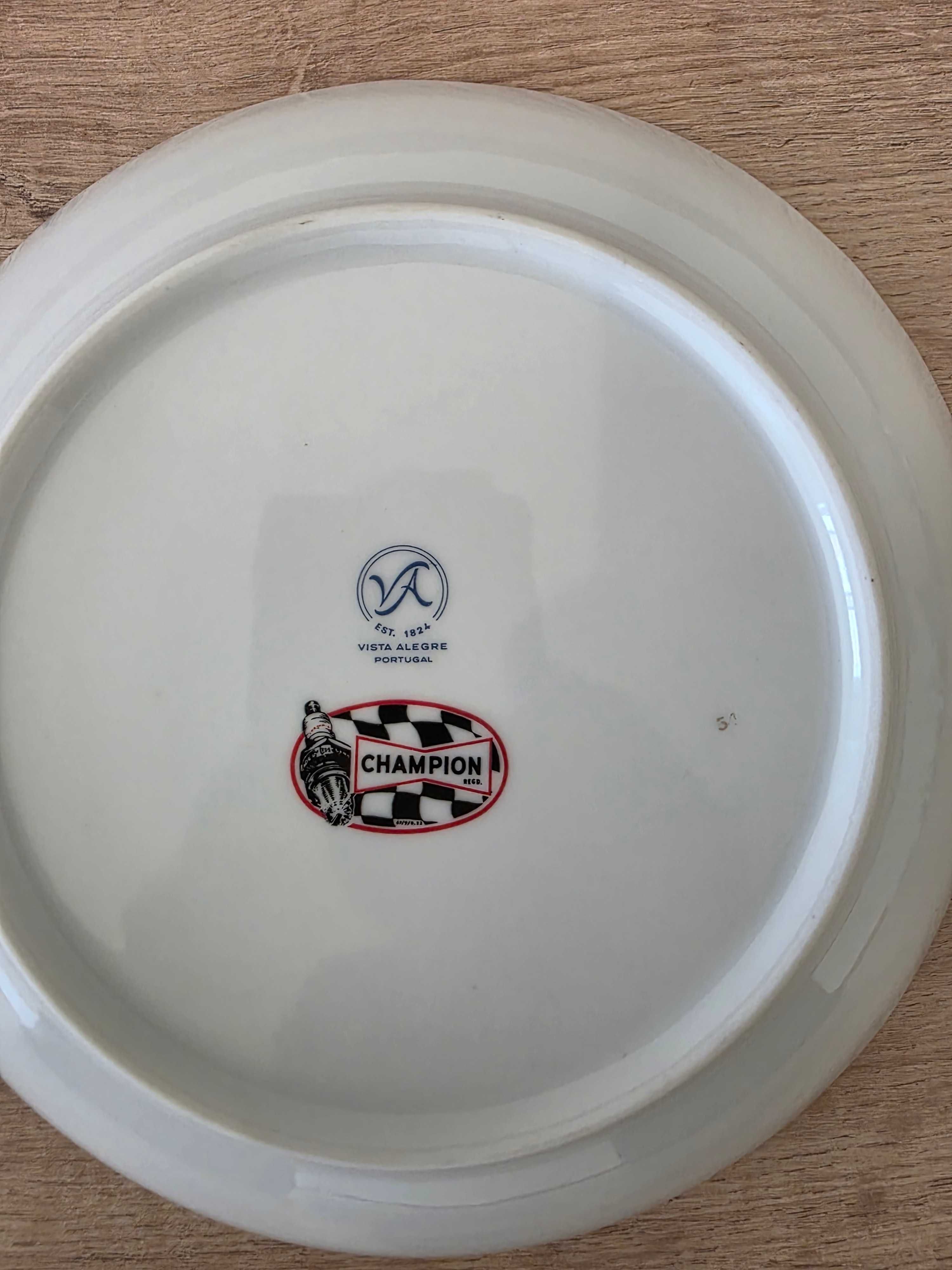 Pratos Vista Alegre com Chávena e Pires-Edição Especial Velas Champion