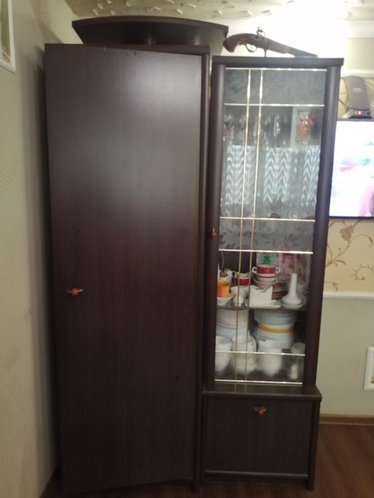 Стінка в вітальну