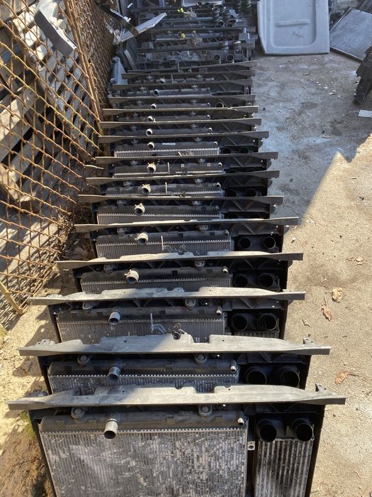 Телевізор/касета радіаторів С4 пікасо Пежо308 Сітроен Берлінго ….