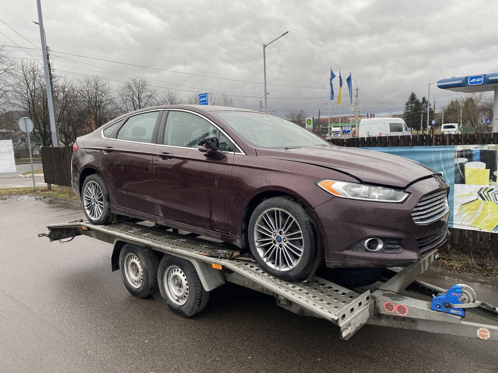 Ford Fusion mk5 2011-2020 двері передні задні ліві праві