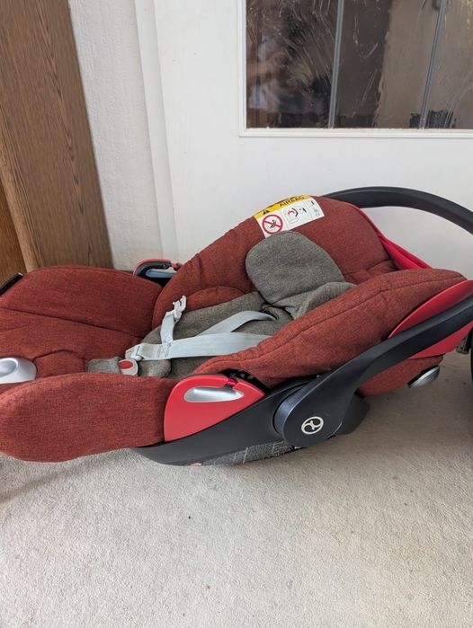 Cybex Cloud Q Isofix автокрісло автокресло база автолюлька