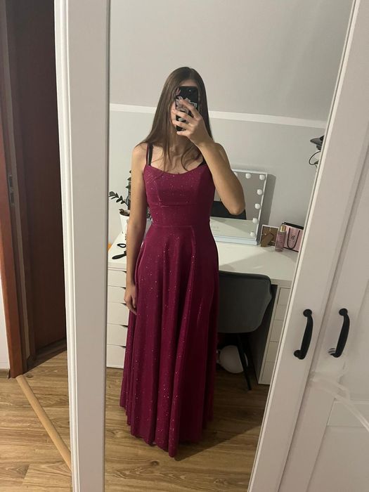 Sukienka błyszcząca fioletowa firmy LACORIA