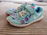 Buty sportowe Nike 33