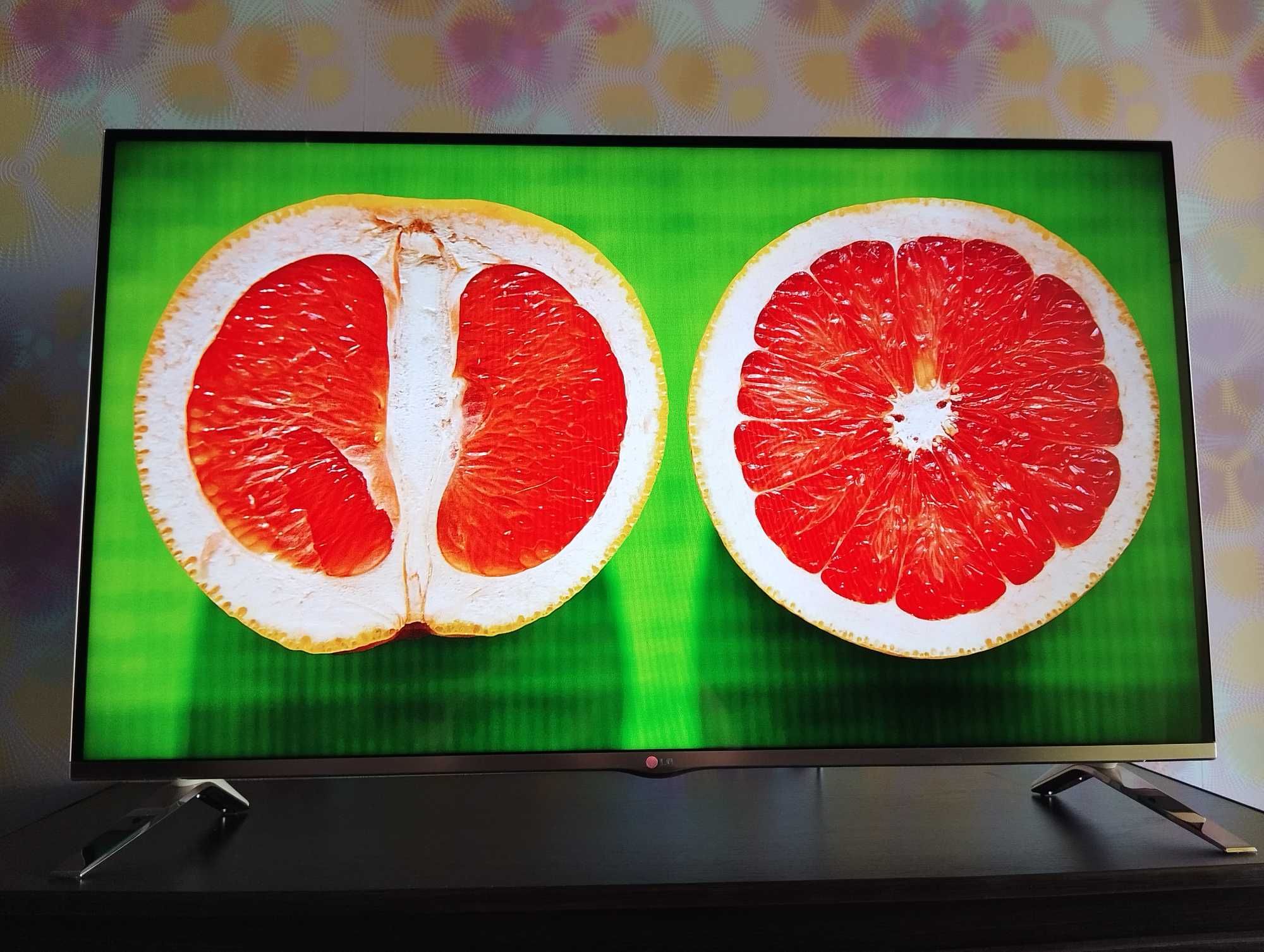 Телевізор LG 47LB679V