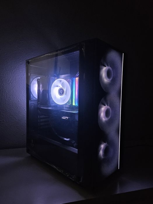 Komputer gamingowy, Radeon RX 9060 XT