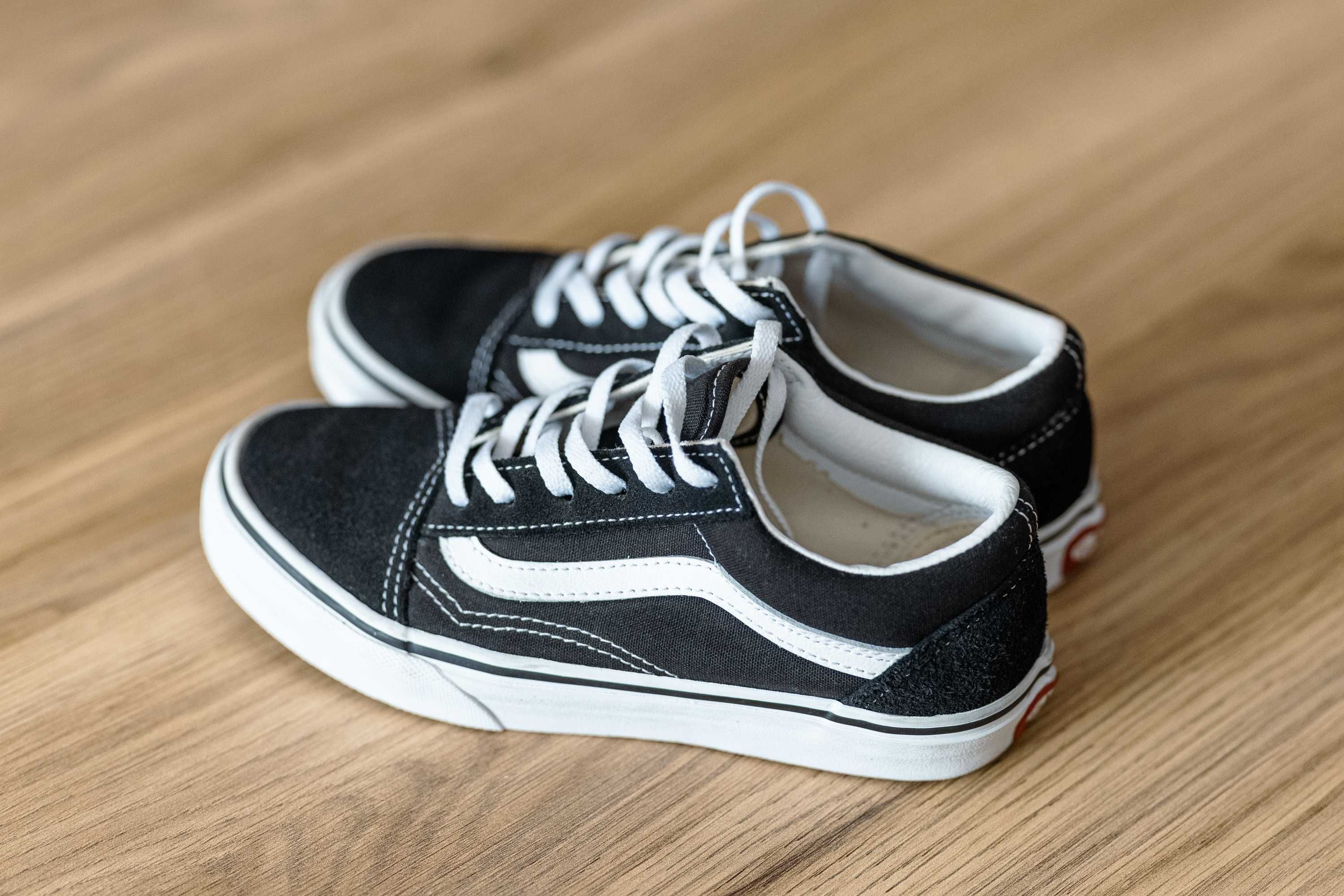 Buty dziecięce VANS rozmiar 33