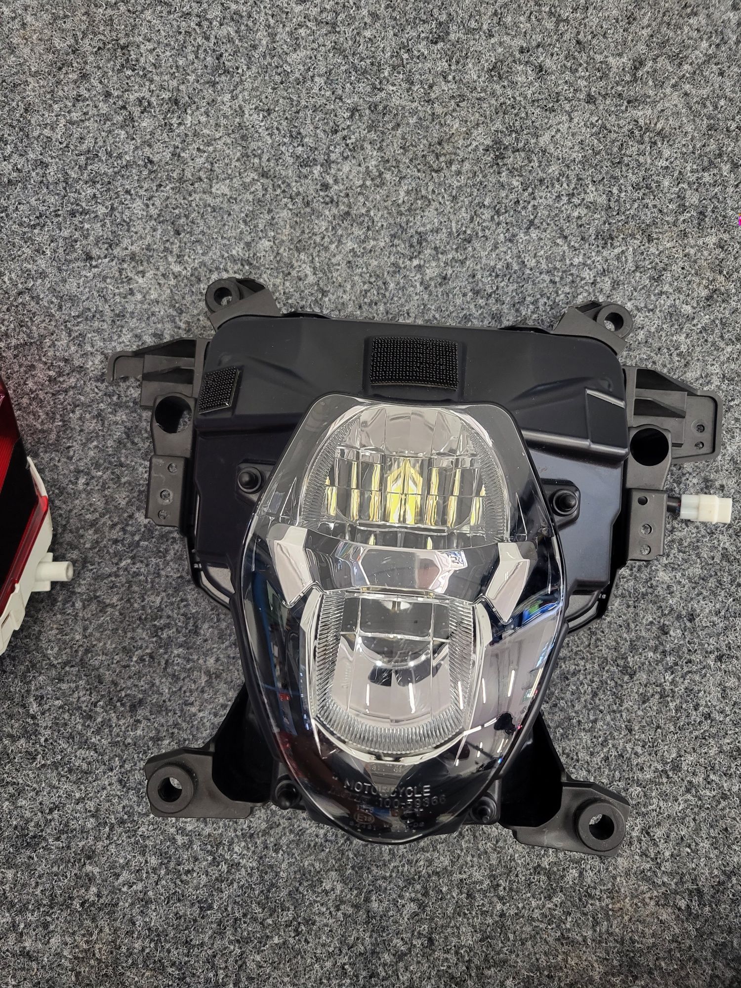 Suzuki GSX-R 1000 L7 2017_2022 reflektor lampa przód tył