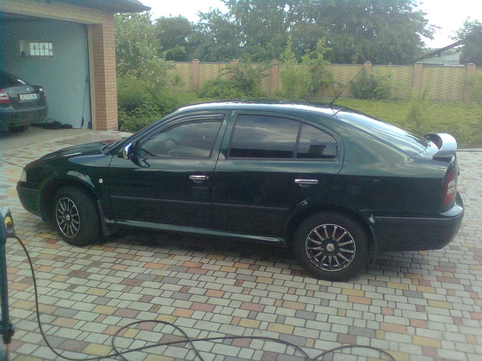Шкода Октавия 2004