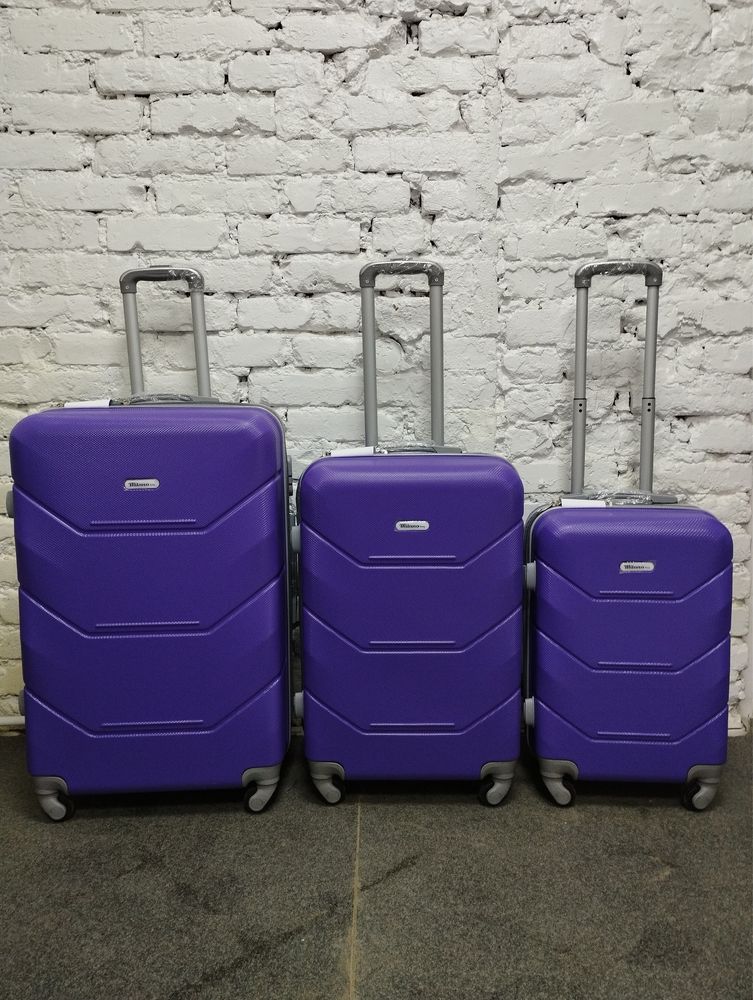 Набір валіз ( чемоданів ) на колесах Milano bag 147
