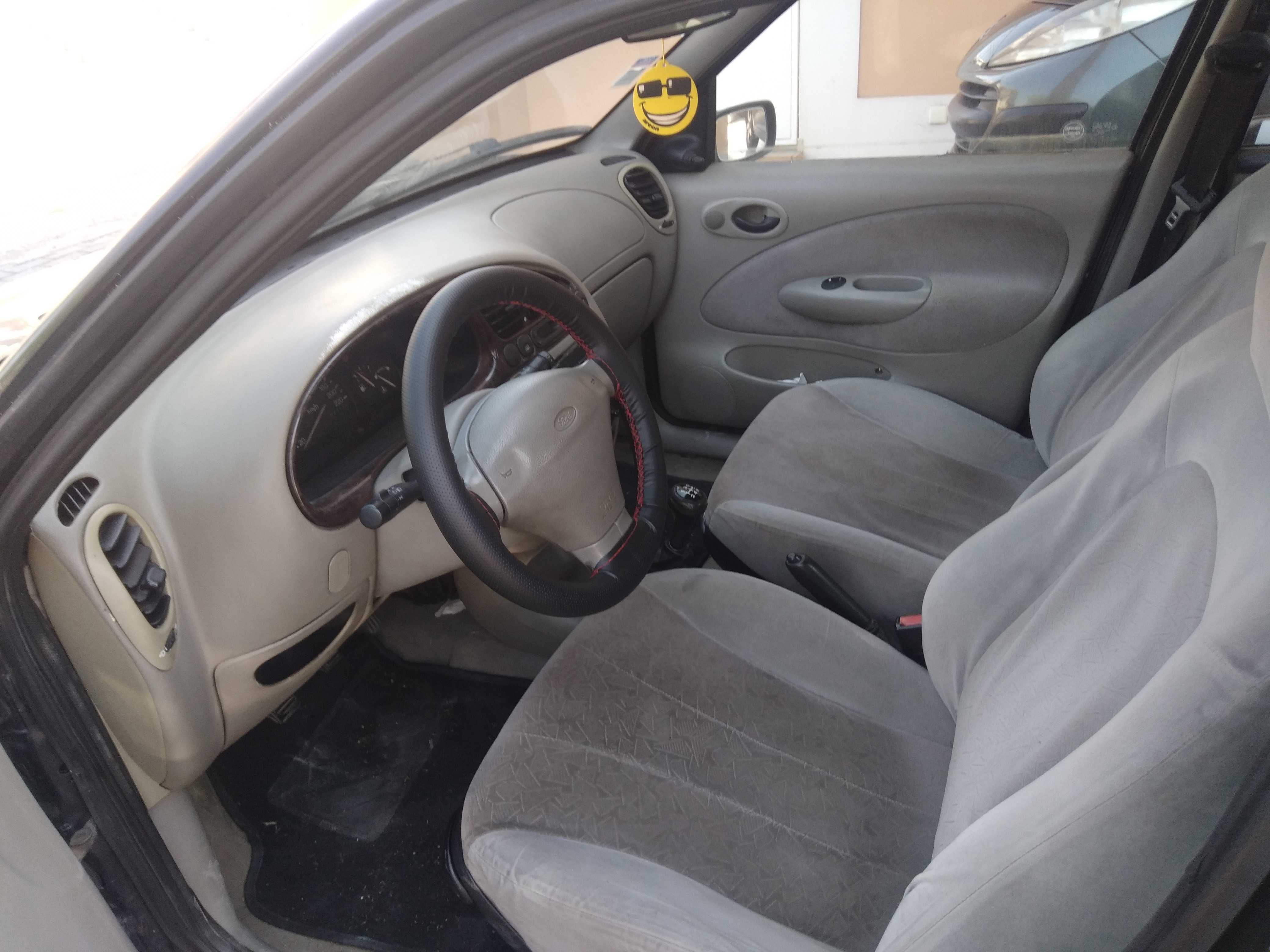 Ford fiesta gasolina 5 portas