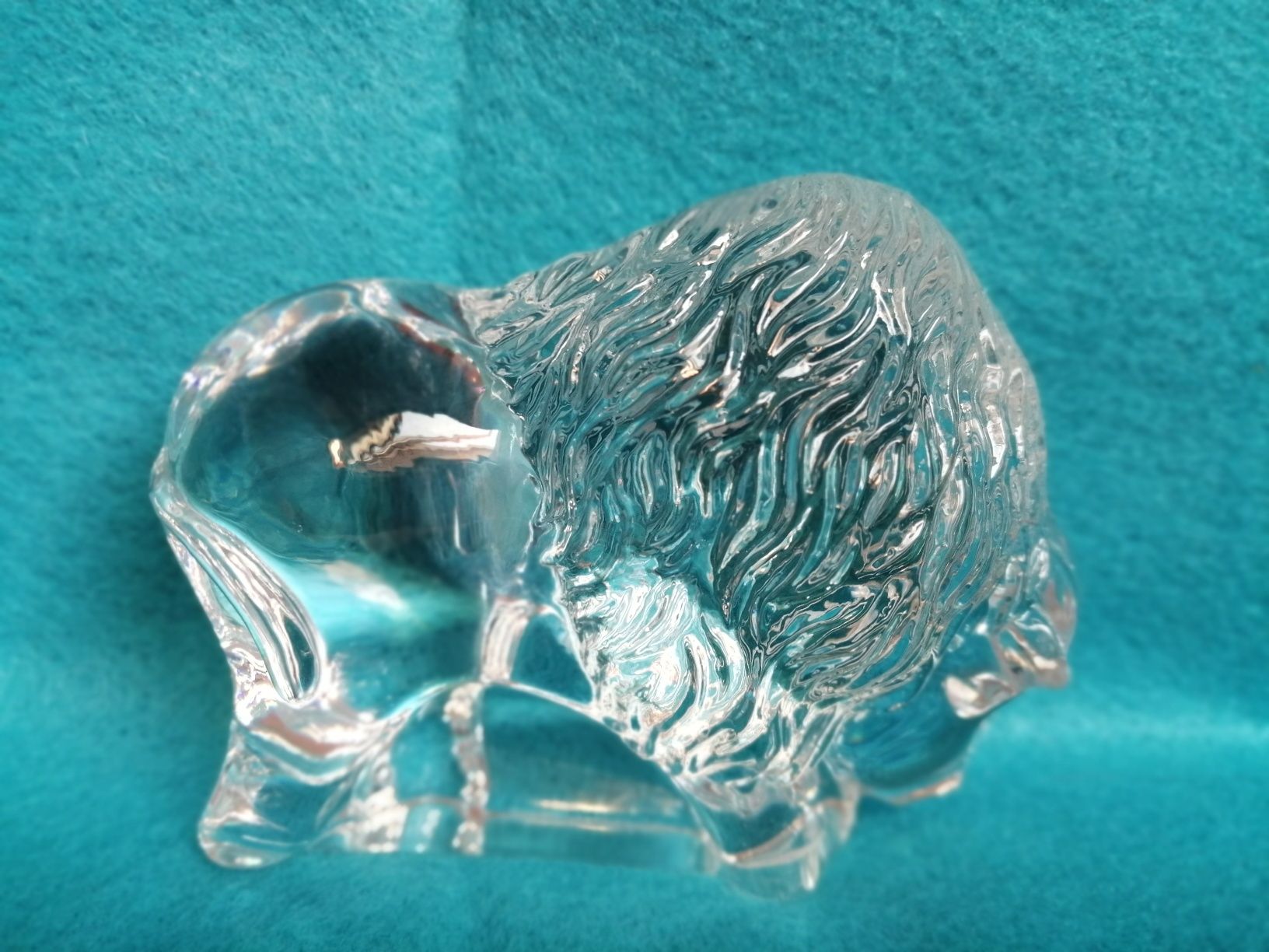 Búfalo em cristal