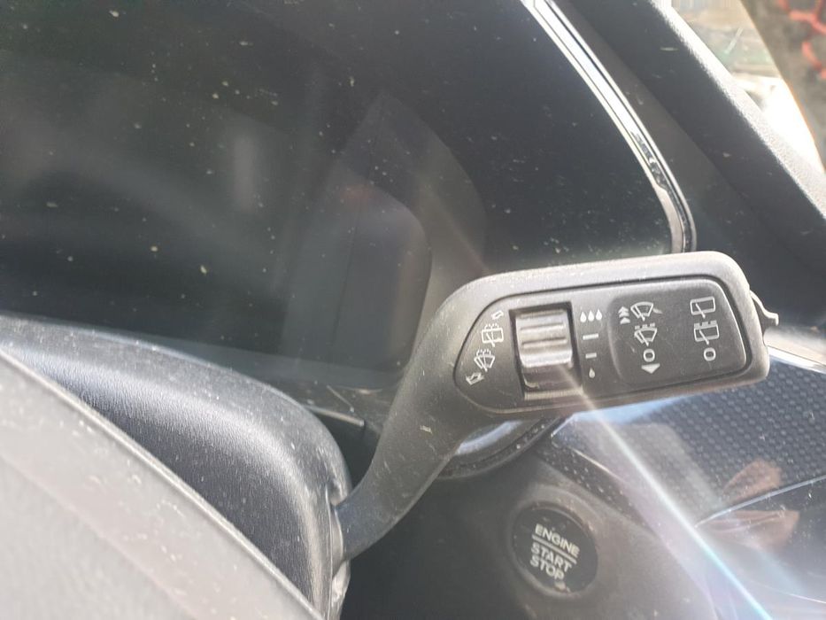 Conjunto / manetes de luzes e limpa vidros FORD Kuga III (DFK)