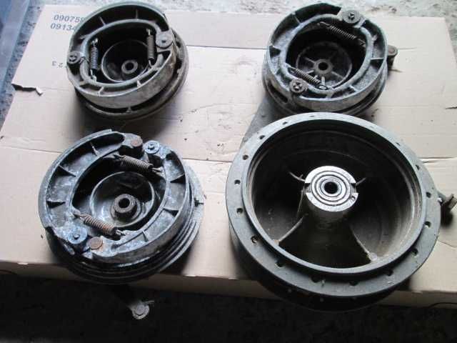 Cubos  e  pratos   efs grande