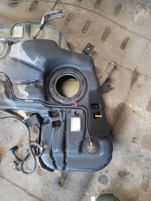 Zbiornik paliwa bak Jeep grand Cherokee WK2 10-15r oryg 3.0crd