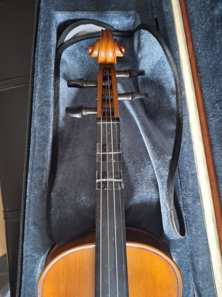 Violino 3/4 Carlo Giordano – Afinado, com estojo, arco e resina