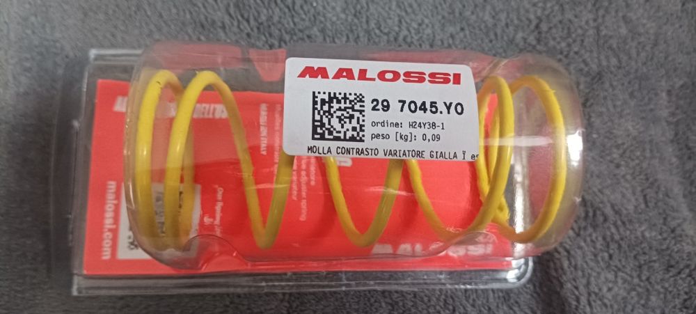 Продам пружину малоси желтую новая