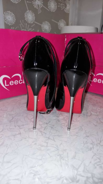 Фетишные Женские туфли 43 размер. Стелька 27.5- 28 см. Полномерные.