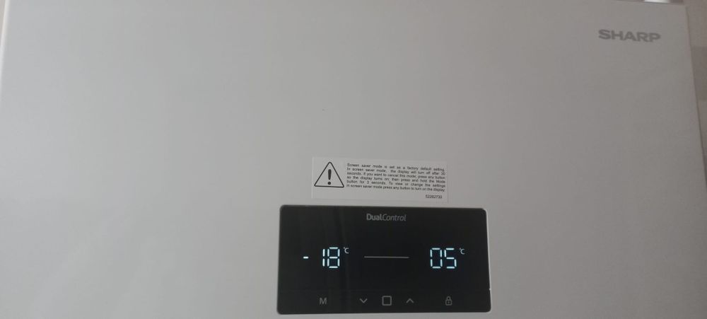 Lodówka Sharp roczna-gwarancja,wys.180cm,biała