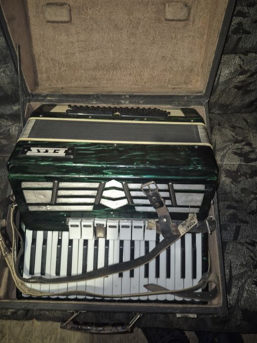 Akordeon flis 80 basów