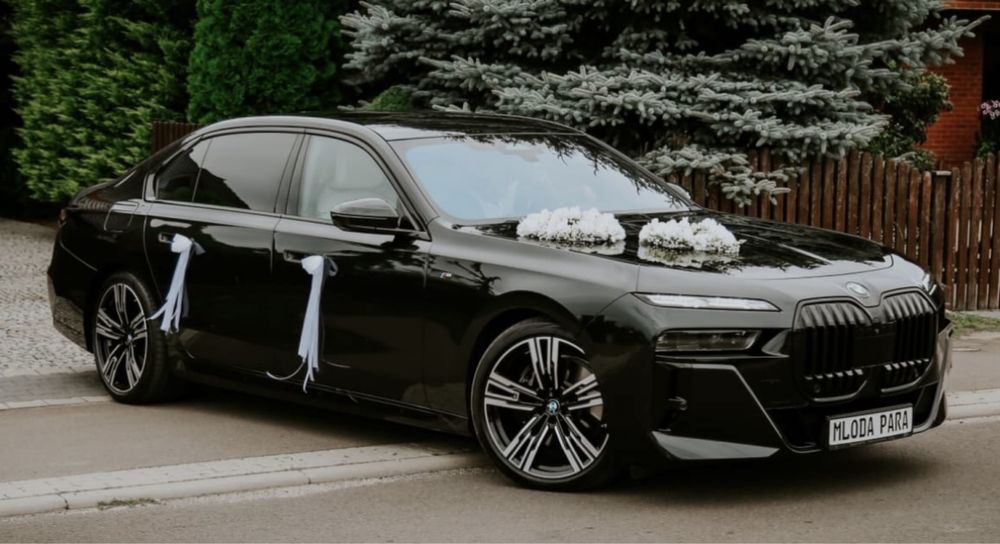 Auto do ślubu BMW 7 full  long 2023 w cenie ubrane auto