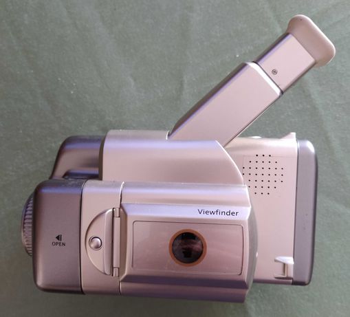 Rádio k7 com máquina fotográfica