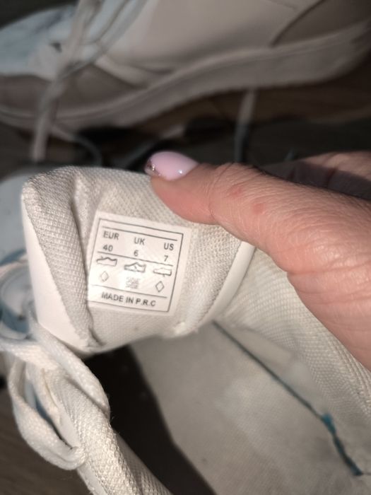 Adidasy rozmiar 40 , 26 cm dla chłopca