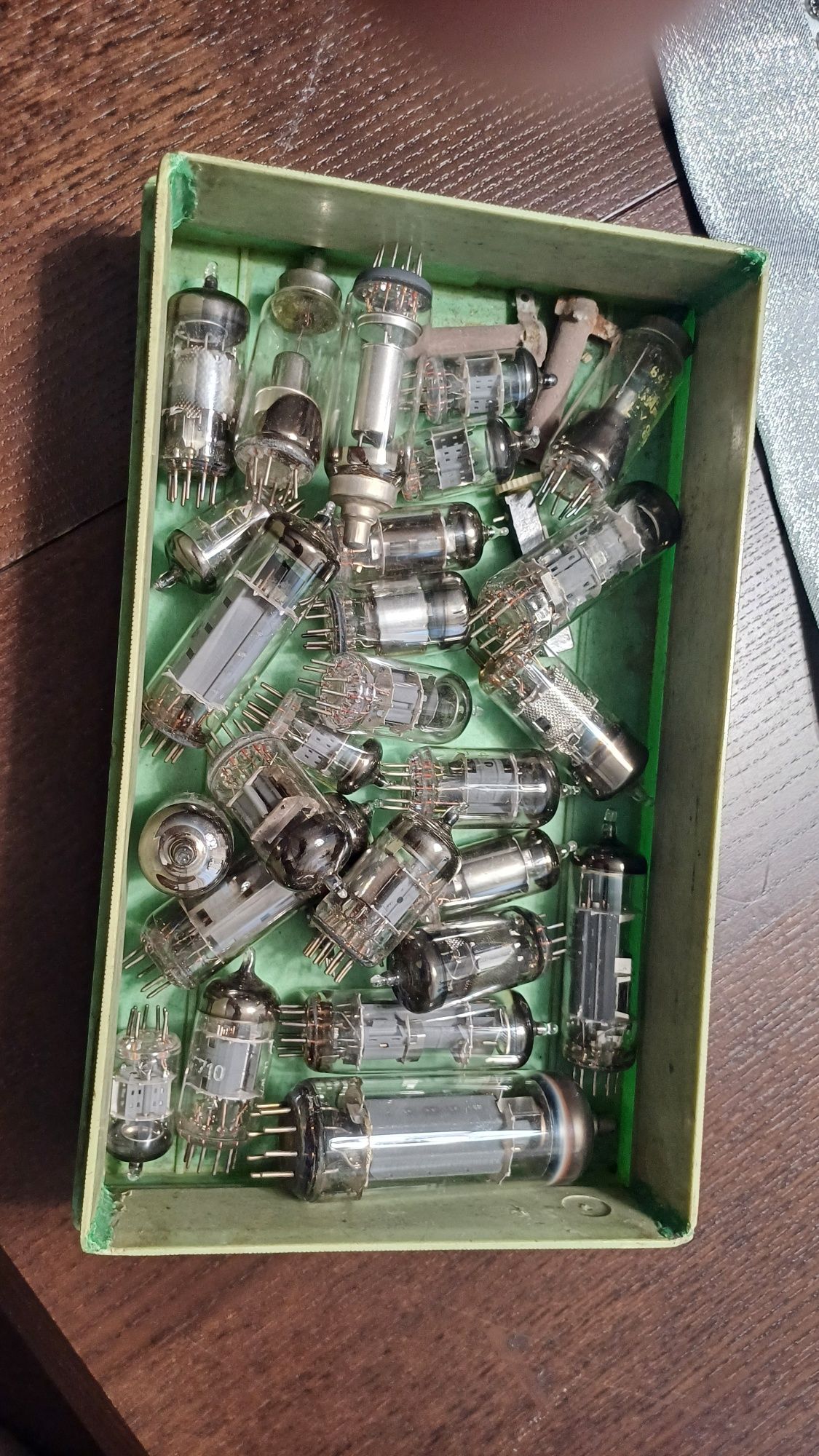 Lampy elektronowe zobacz