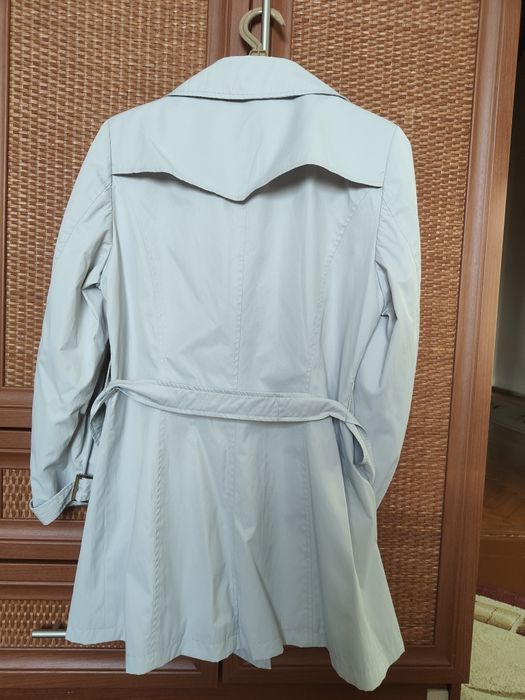 Плащ весняний жіночий