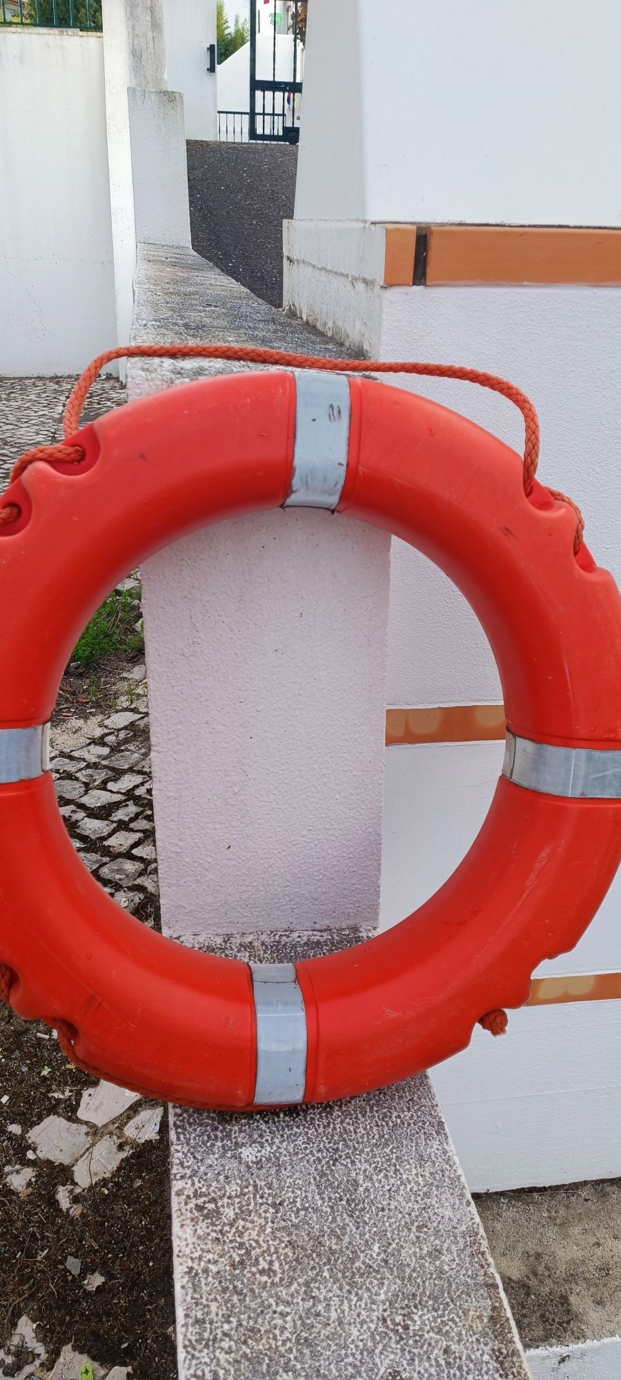 Boia salvamento barco