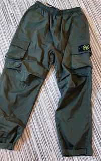 Spodnie ortalionowe , zielone,Stone Island.M .