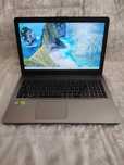 Dobry Laptop ASUS 15,6 CALI 16GB Ram 4 Rdzenie 256GB SSD Geforce MX130