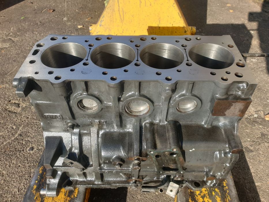 Блок циліндрів 2.5tdi 4d56 d4bh d4bf Mitsubishi Pajero L200 Galloper