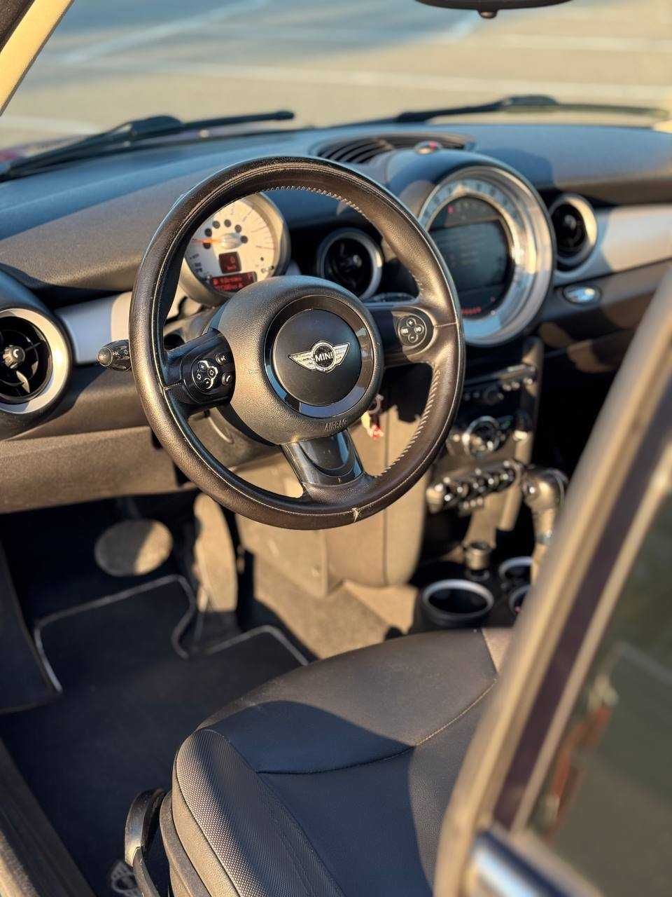 MINI cooper hatch