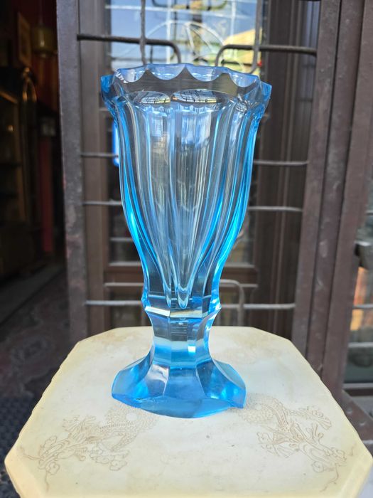 Stary szklany niebieski wazon anrt deco